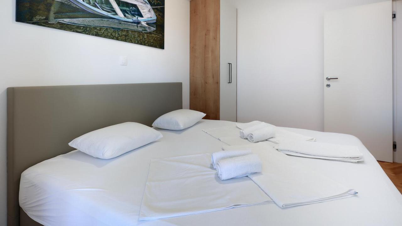 Apartments Tomy Novalja Ngoại thất bức ảnh