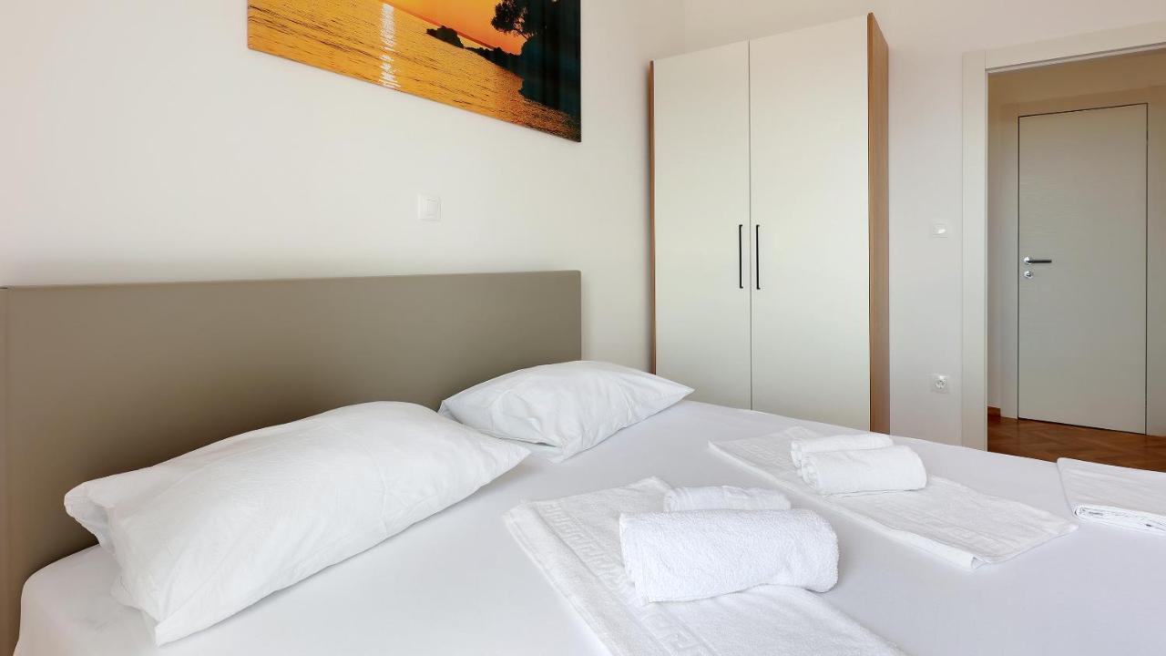 Apartments Tomy Novalja Ngoại thất bức ảnh