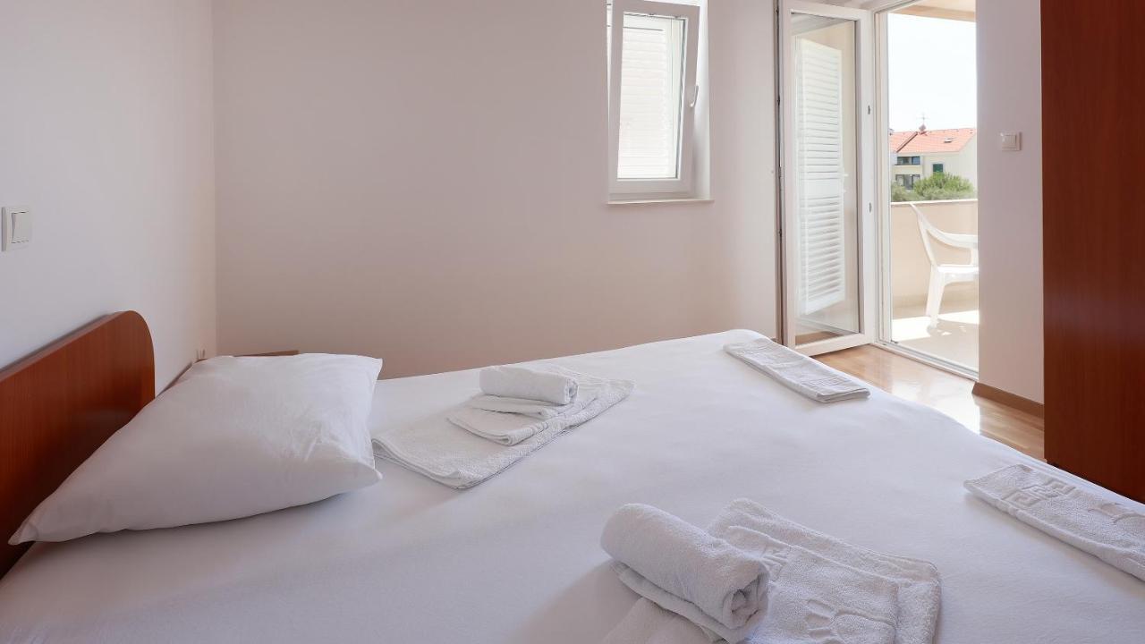 Apartments Tomy Novalja Ngoại thất bức ảnh
