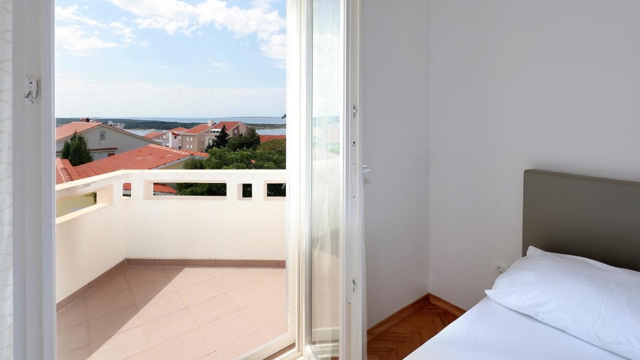 Apartments Tomy Novalja Ngoại thất bức ảnh