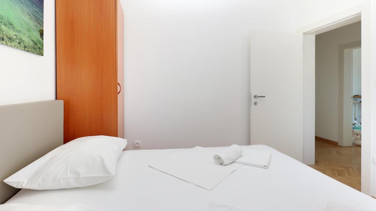 Apartments Tomy Novalja Ngoại thất bức ảnh