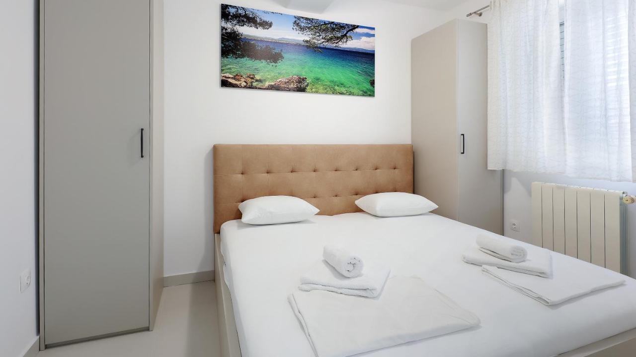 Apartments Tomy Novalja Ngoại thất bức ảnh