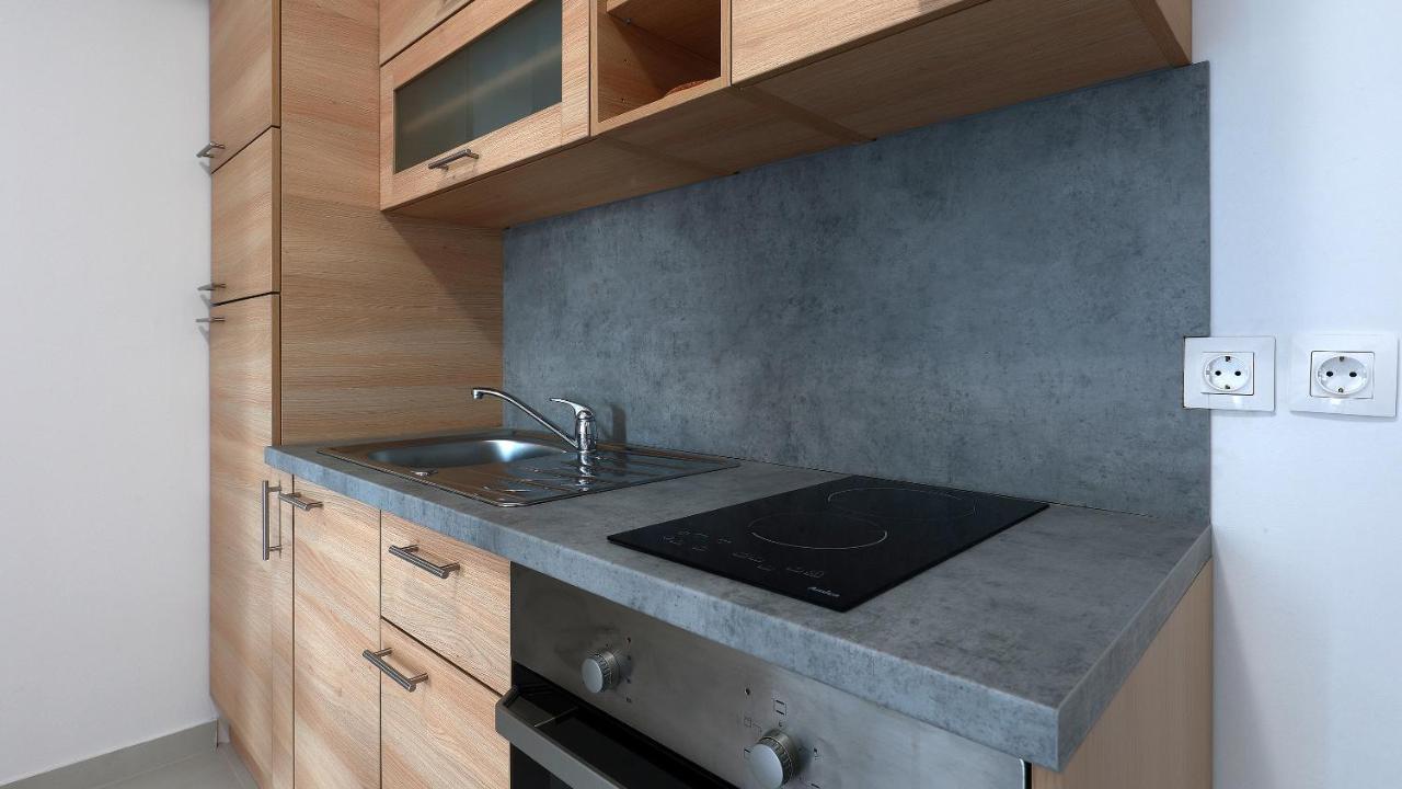 Apartments Tomy Novalja Ngoại thất bức ảnh