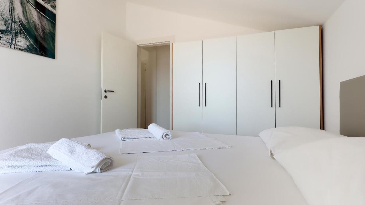 Apartments Tomy Novalja Ngoại thất bức ảnh