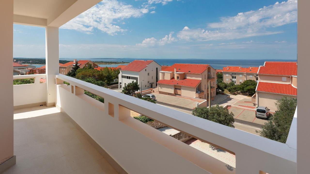 Apartments Tomy Novalja Ngoại thất bức ảnh