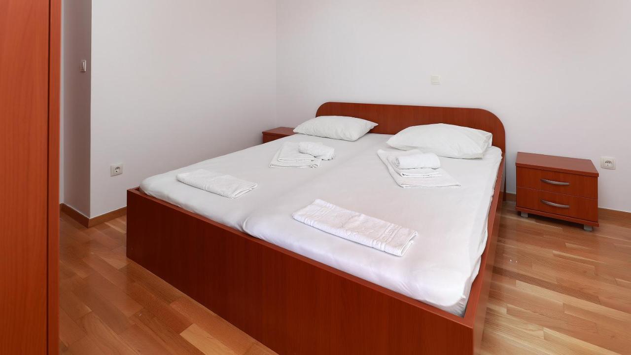 Apartments Tomy Novalja Ngoại thất bức ảnh
