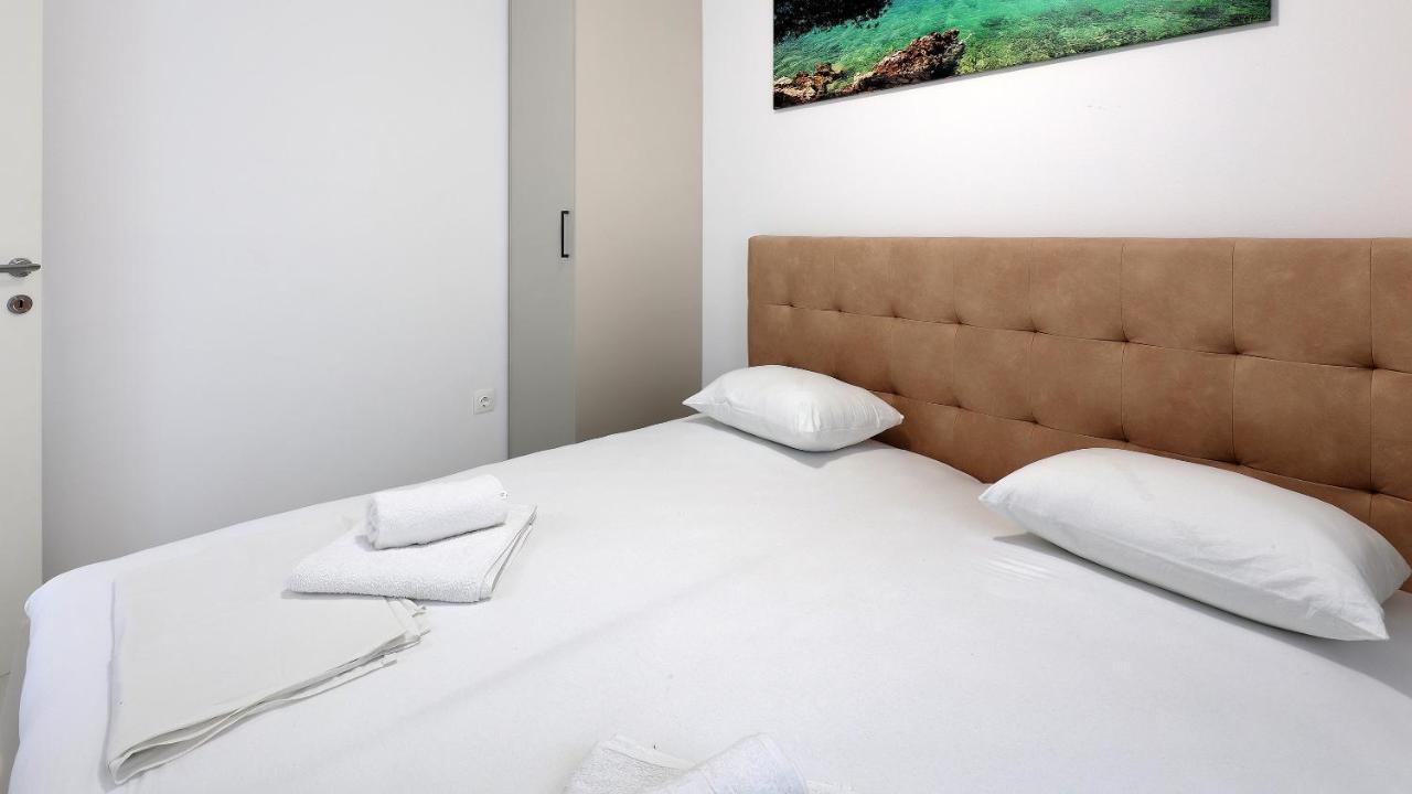 Apartments Tomy Novalja Ngoại thất bức ảnh