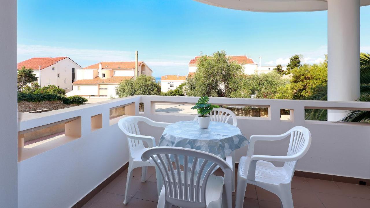 Apartments Tomy Novalja Ngoại thất bức ảnh