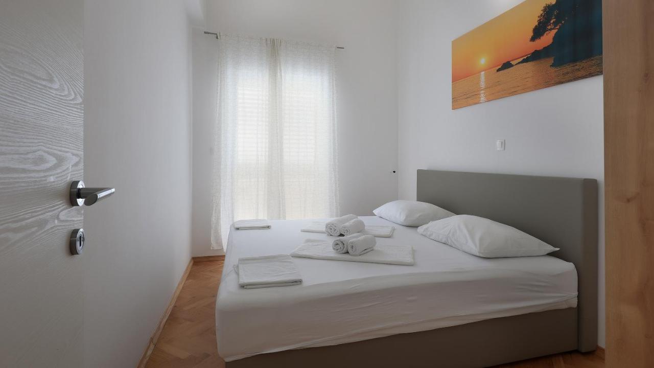 Apartments Tomy Novalja Ngoại thất bức ảnh