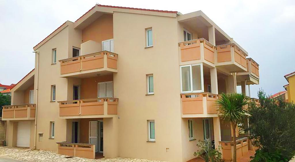 Apartments Tomy Novalja Ngoại thất bức ảnh
